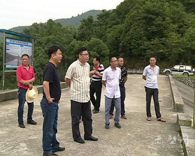 李朝曙检查指导官塘驿镇防汛工作 要求落实责任主体 强化协调配合 全力保障人民群众生命财产安全