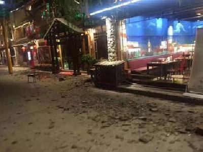 习近平对四川九寨沟7.0级地震作出重要指示 李克强就抗震救灾工作作出批示
