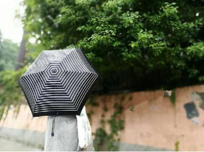 湖北今日多地迎中到大雨 昼夜温差达10℃以上