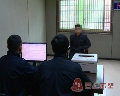 违法销售储藏烟花爆竹 依法行政拘留五天