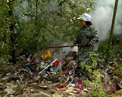 市住建局积极开展帮扶村环境卫生整治活动