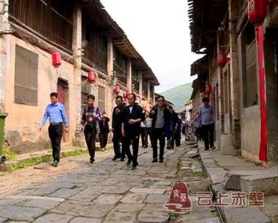 咸宁市委党校组织学员来赤壁市考察茶产业