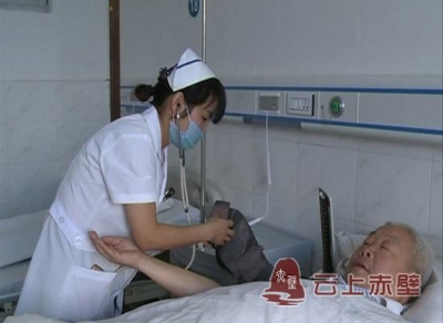 【十佳护士】汪玉秀：爱心微笑抚慰病人痛苦 责任担当成为同事榜样
