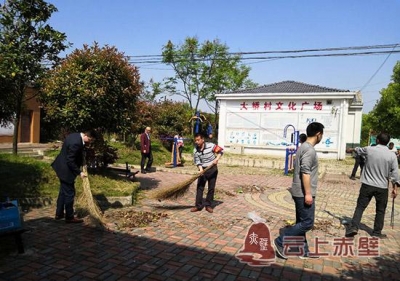 赤壁中医医院精准帮扶见真情