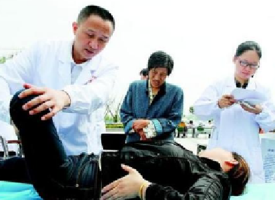赤壁第二人民医院培养过硬医务护理团队