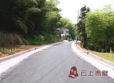 口碑就是最好的奖杯——记赤壁玄素洞村委会的为民情怀