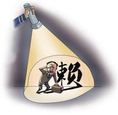 赤壁执行干警异地蹲守六小时抓老赖