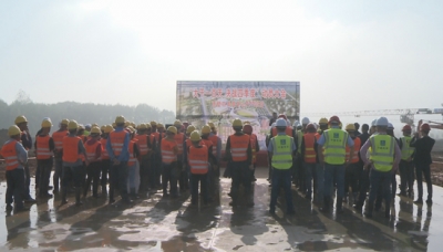 赤壁｜加快推进体育中心建设