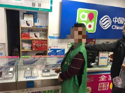 “前科男”钻墙入室行窃 赤壁警方72小时迅速破案