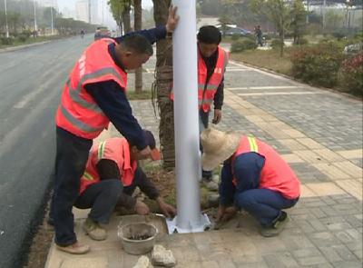 赤壁：84套路灯正式上岗 照亮行人平安路