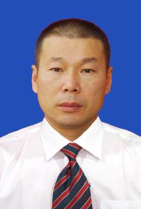 市建筑工程管理局党总支委员、副局长 李明