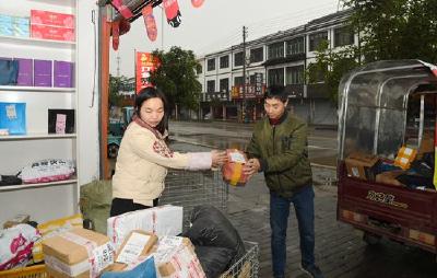 回汉一心 和同共进 赤壁市民族团结进步行掠影