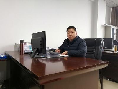 市国土资源局行政审批股股长 但晓林