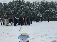 花式堆雪人，呆萌造型萌化你的冬日心