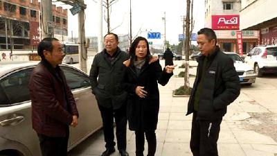 市领导到周画岭社区开展践行新时代文明实践活动