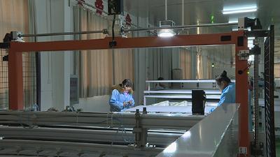 湖北聚星能源科技公司加紧赶制生产订单
