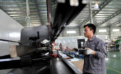 凝聚力量 创新驱动——赤壁政产学研合作促经济高质量发展