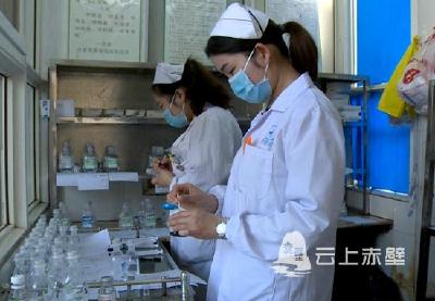 【十佳护士】丁玲：敬业精业 不负青春