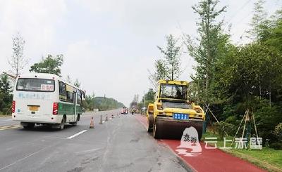 107国道南线彩色沥青路面铺设加快推进