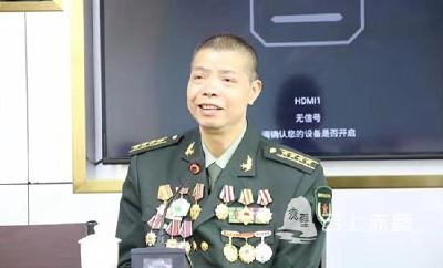 全军“侦察英雄”走进武警赤壁中队