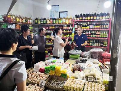咸宁市质量强市工作领导小组督查赤壁市食品和特种设备安全工作