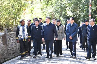 习近平春节前夕赴云南考察