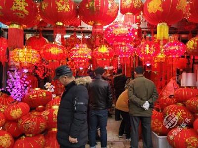 新春走基层⑧赤壁街头:春节临近 年味渐浓