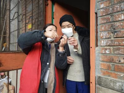 【一线写实】桃花坪社区：关爱独居孤残老人 上门开展疫情防控