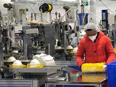 【一线写实】税企同心  共战疫情