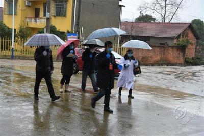 【抗疫一线党旗红】王健：火线担责践行初心