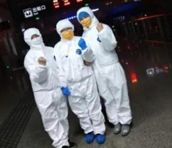 【抗疫日记】不同的阵地 相同的坚守 ——赤壁北站体温监测点感言