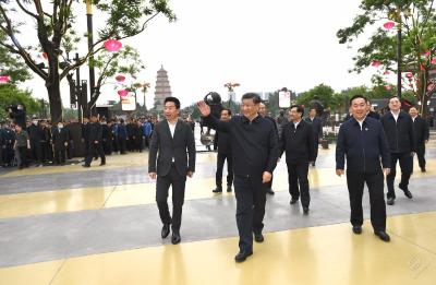 习近平在西安考察调研