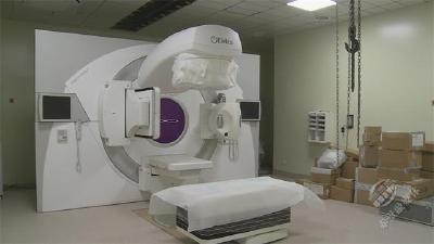 咸宁首台宝石级肿瘤放疗直线加速器在同济赤壁医院即将安装完工