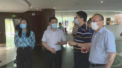 咸宁市调研组来赤开展特色产业增长极专业调研