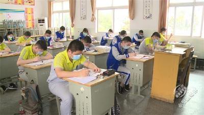 【抖音】赤壁高三学子返校复课