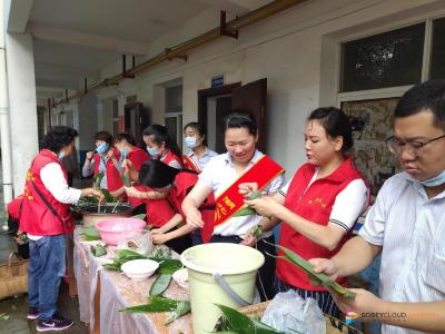 赤壁新时代文明实践 ｜端午节，志愿者“粽”情以待