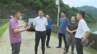 董方平调研督导防汛工作
