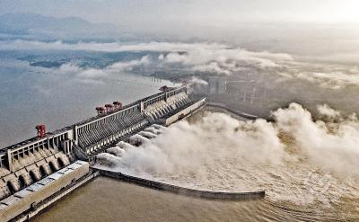 长江中下游将长时间维持高水位运行 上游来水大防汛形势仍十分严峻