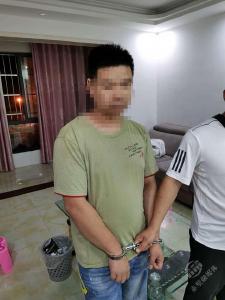 赤壁警方捣毁一吸毒窝点  抓获三名涉毒人员