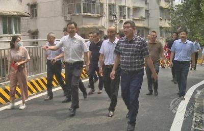 董方平调研督导全市老旧小区改造工作
