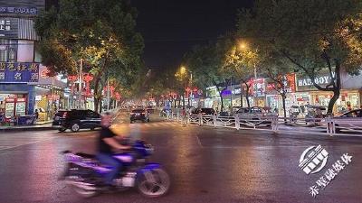 大美赤壁·夜经济篇① | 赤壁的“深夜食堂”