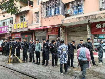 还路于民！市城管执法局地毯式排查拆除违法搭建