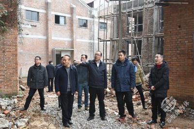 盛文军调研蒲纺工业园区项目建设和老旧小区改造工作