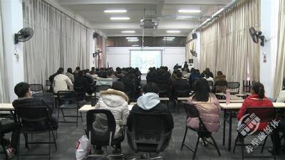 市公安局交警大队走进企业开展交通安全知识宣讲活动