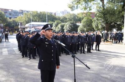 赤壁市公安局举办庆祝首届“中国人民警察节”暨警营开放日活动