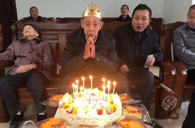 耋耄刘妈的新年愿望：在光荣院里安度晚年  ——赤壁市光荣院“五心”“四情”服务老人纪实