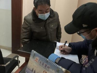 赤壁城发集团：党员干部下沉社区助力疫情防控