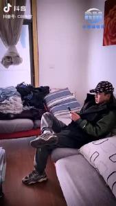 疫情期间尽量不外出(上)