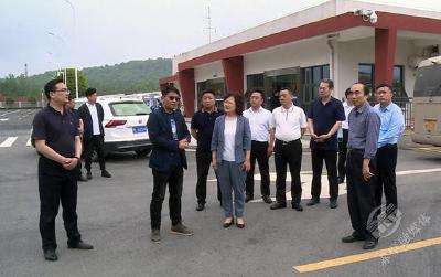 山西省运城市纪委代表团来赤壁市考察  