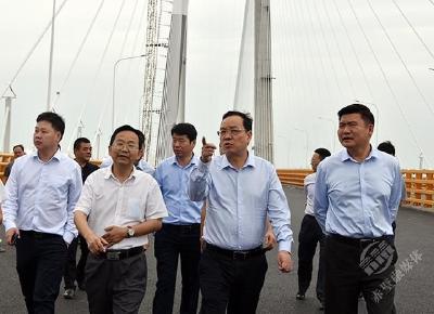 盛文军调研赤壁长江公路大桥和长江取水工程建设 协调解决推进中的困难和问题  ​确保项目如期高质量完成